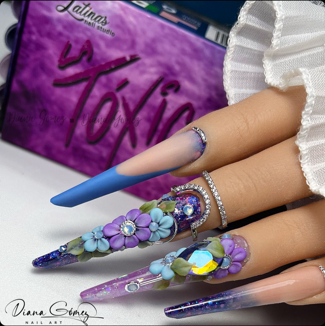 Latinas Nail Studio La Toxica Acrylic 6pz Collection image 0