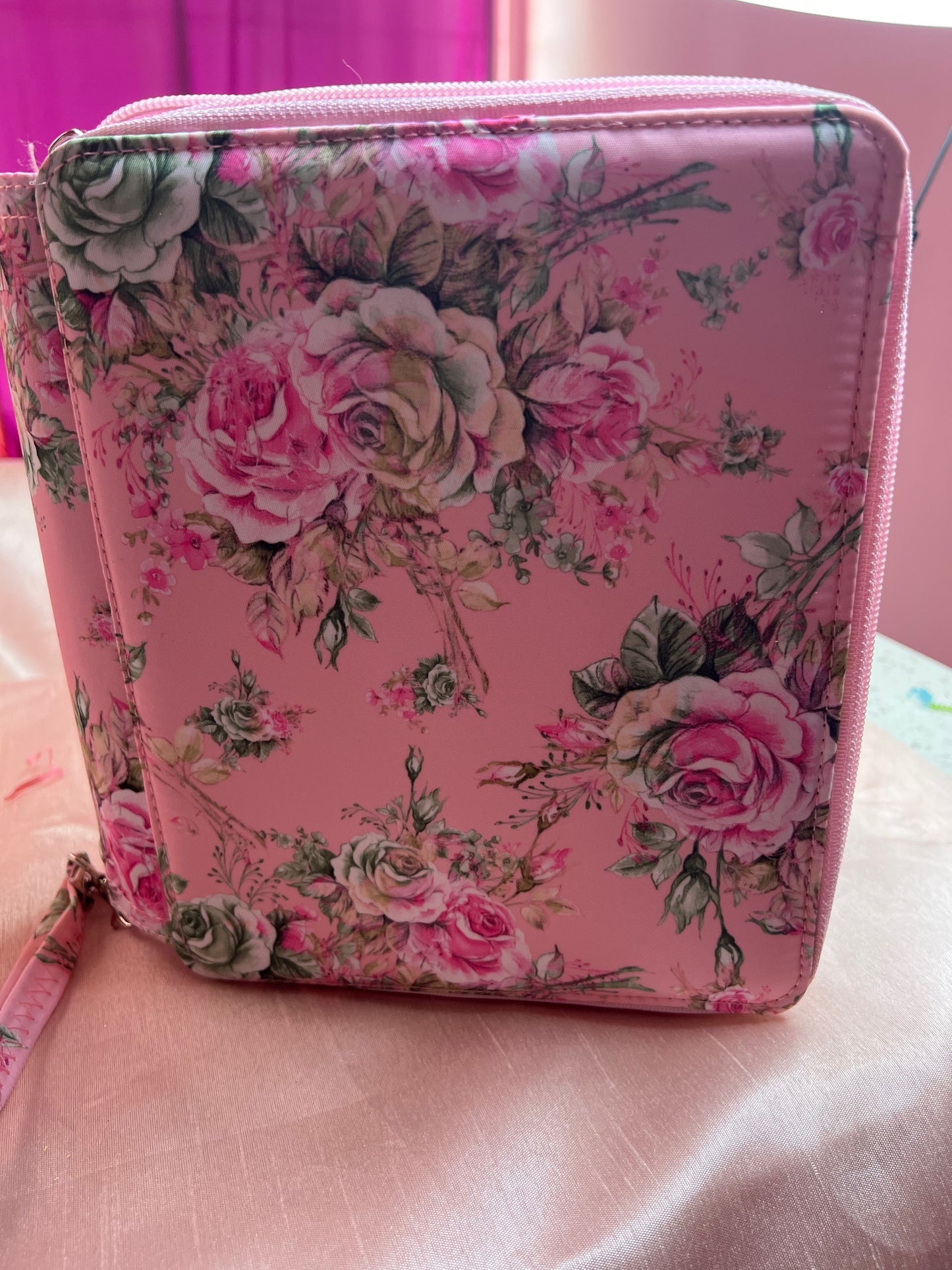 Latinas Nail Studio Bolsa p pínceles caben 160 pz image 3