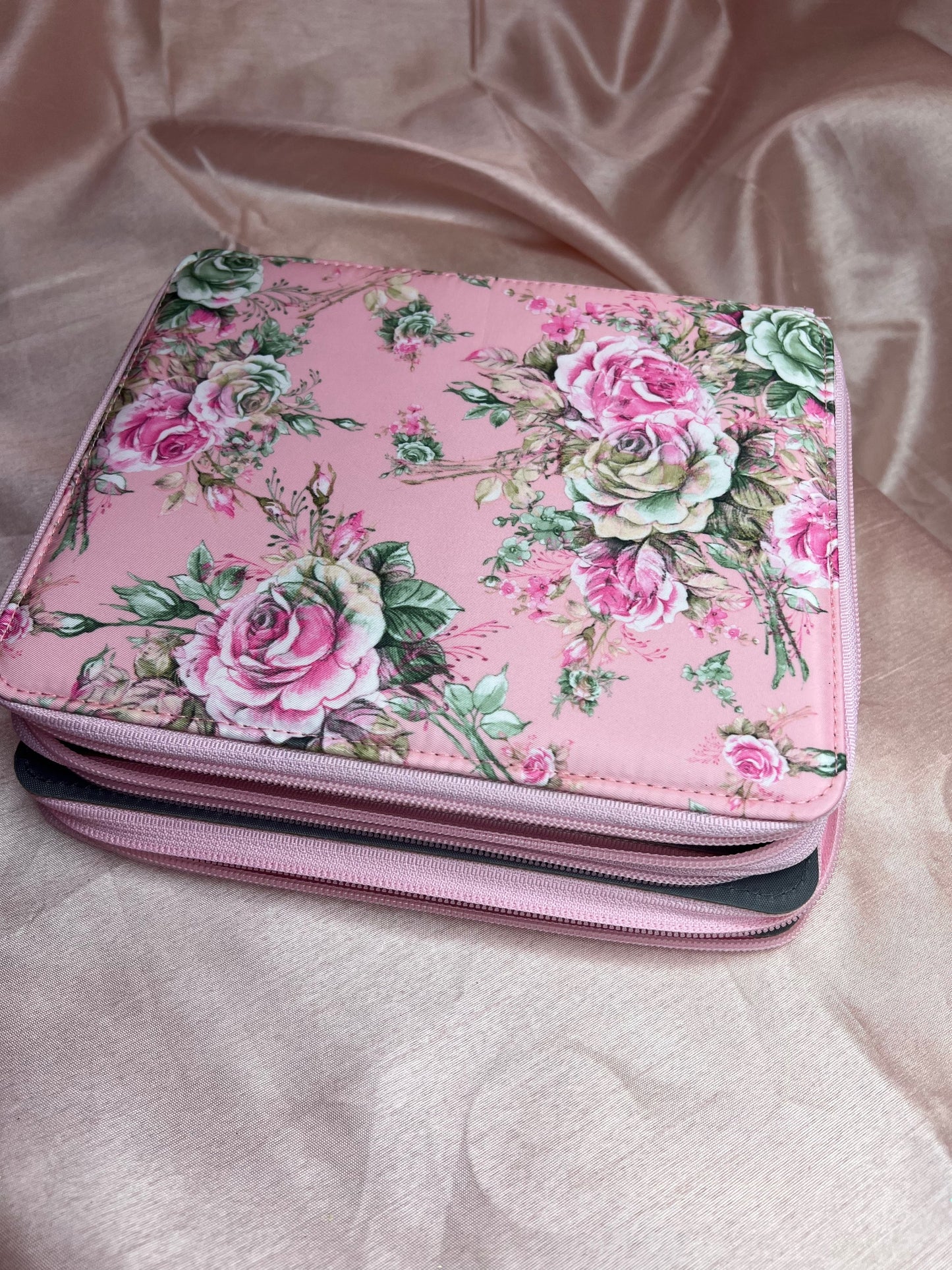 Latinas Nail Studio Bolsa p pínceles caben 160 pz image 0