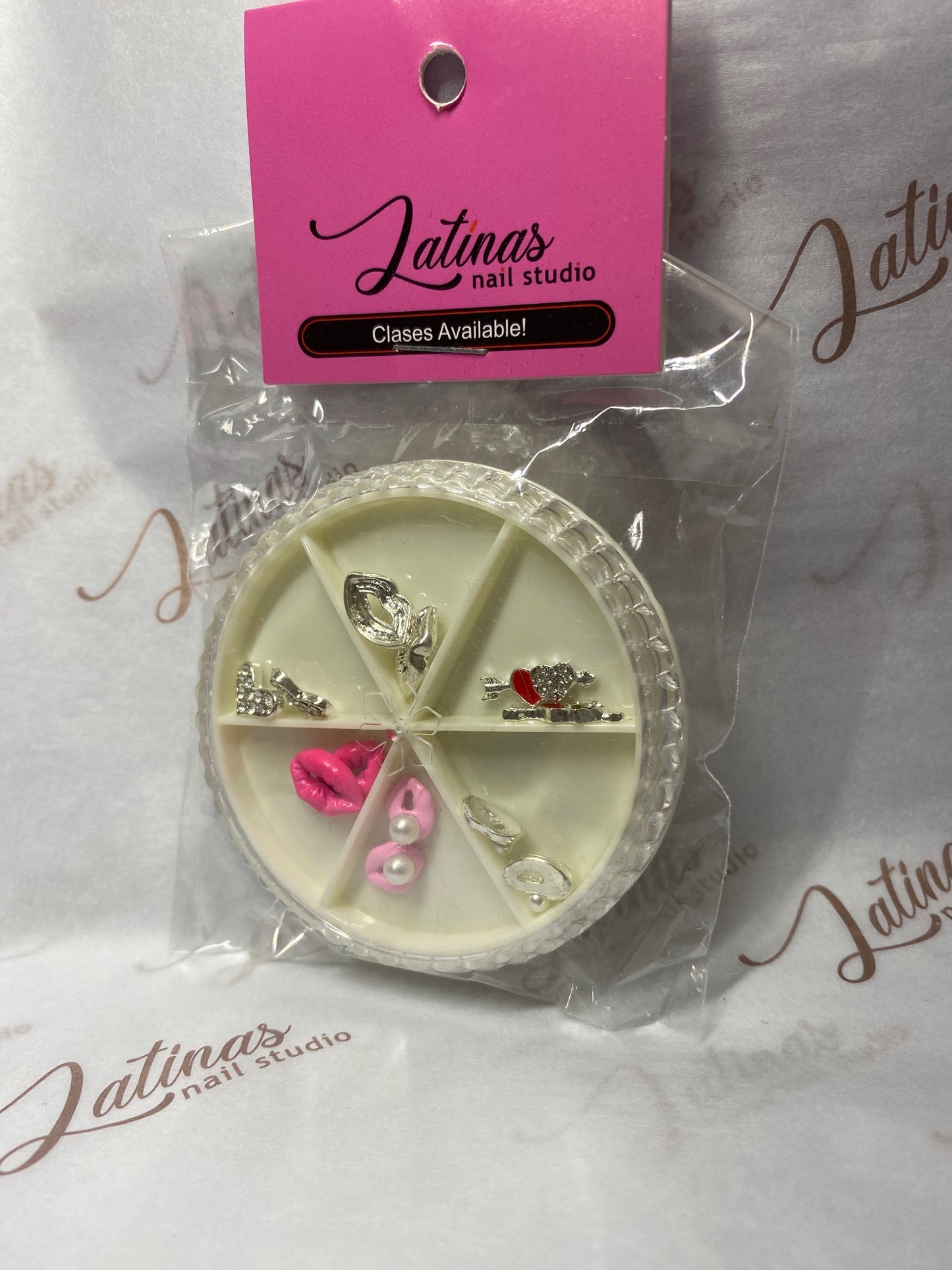 Lips & Heart Jewlery Wheel image 0