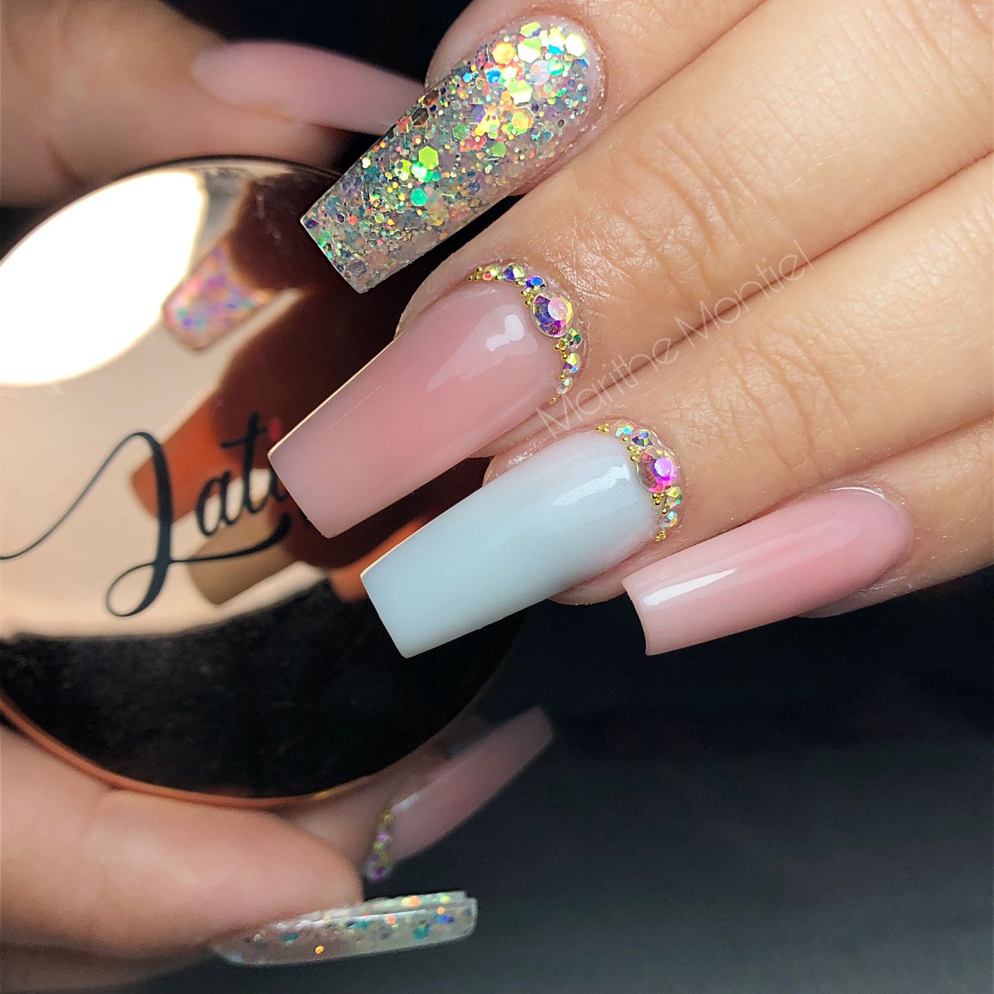 Latinas Nail Studio Resina Glue image 2