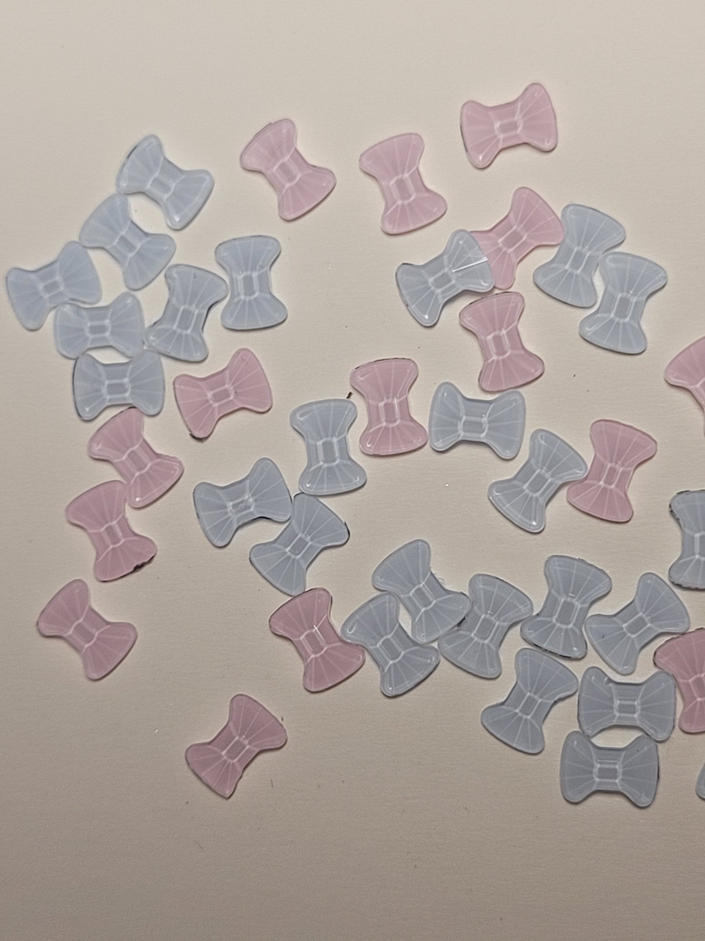 Crystal bows (swarovsky) until supplies last 12pz image 0