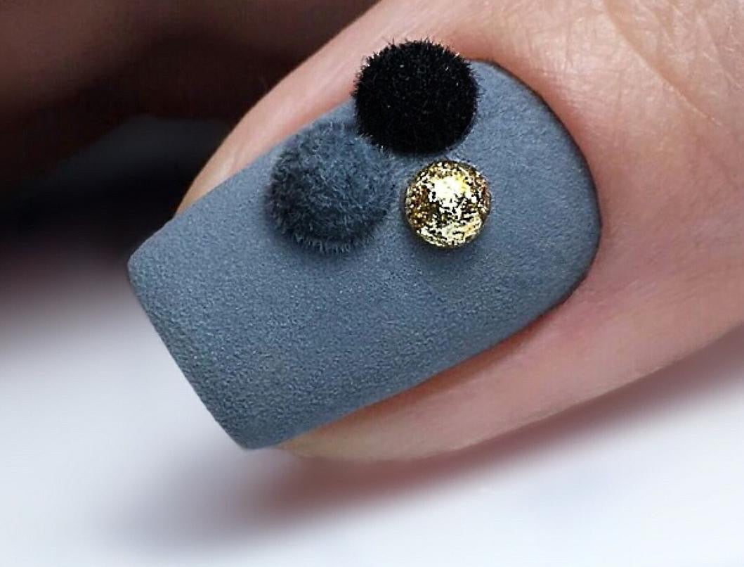 Latinas Nail Studio Velvet decoration image 1