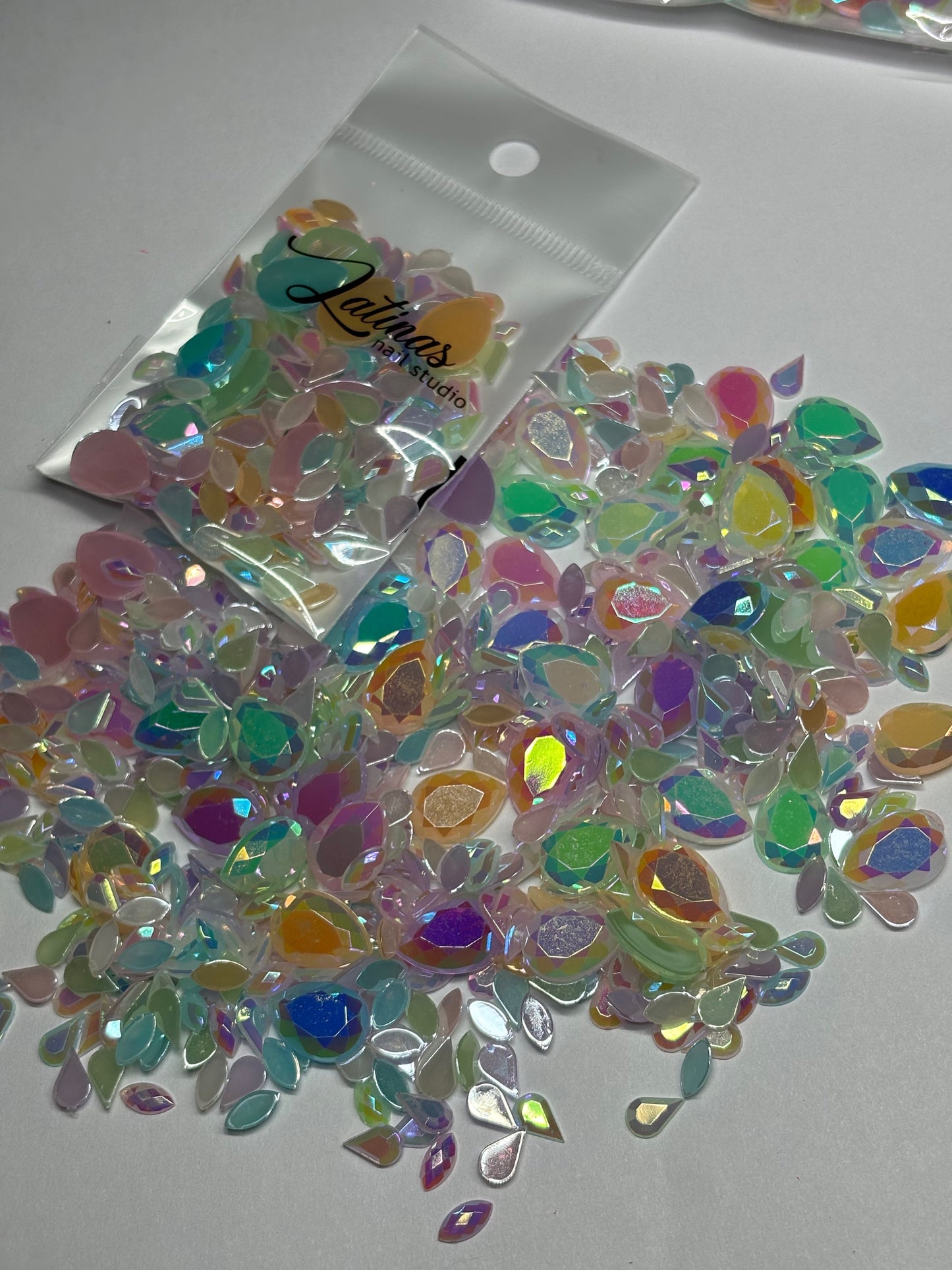 Pastel Crystals Different Shapes 200pz image 1