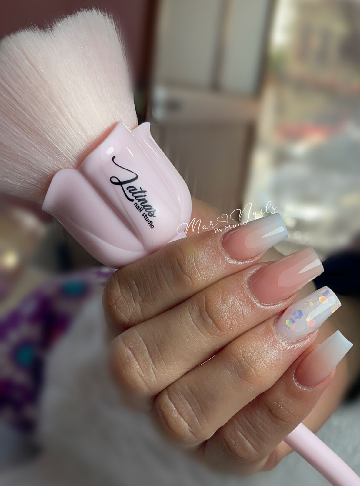 Latinas Nail Studio Dust Brush Pastel Pink image 0