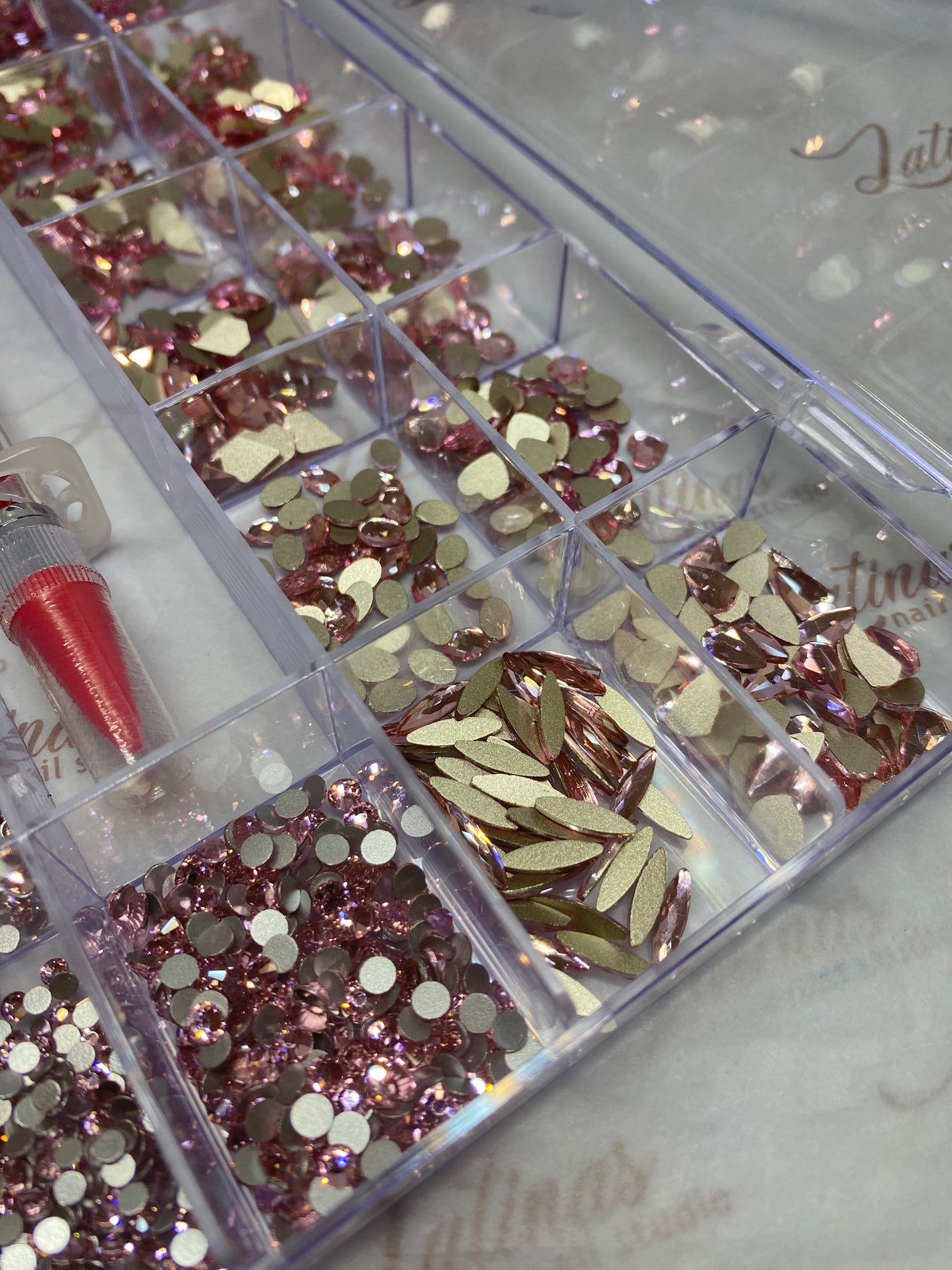 Latinas Nail Studio Caja Cristales Pink image 0