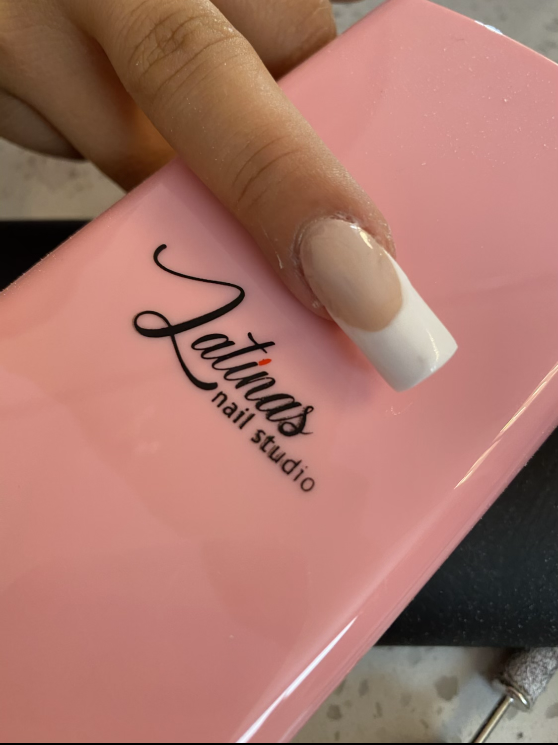 Latinas Nail Studio Super Shiny Top Coat image 2