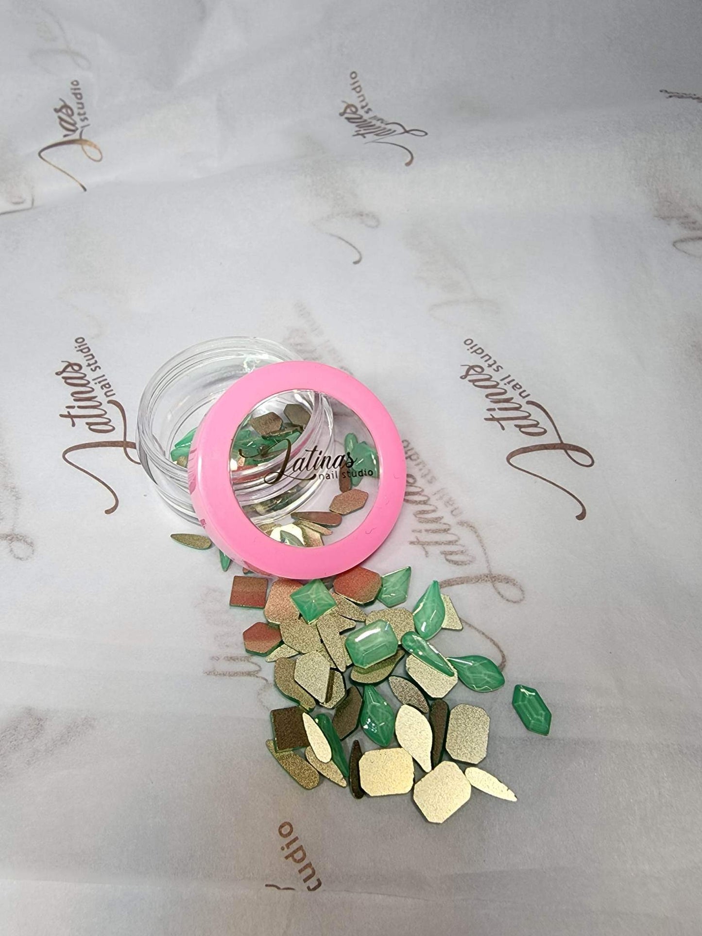 Green Opal Crystals Different Shapes 100pz image 1