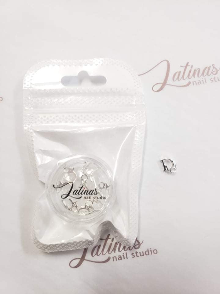 Latinas Nail Studio Jewelry “D” decoration silver 8pz image 0