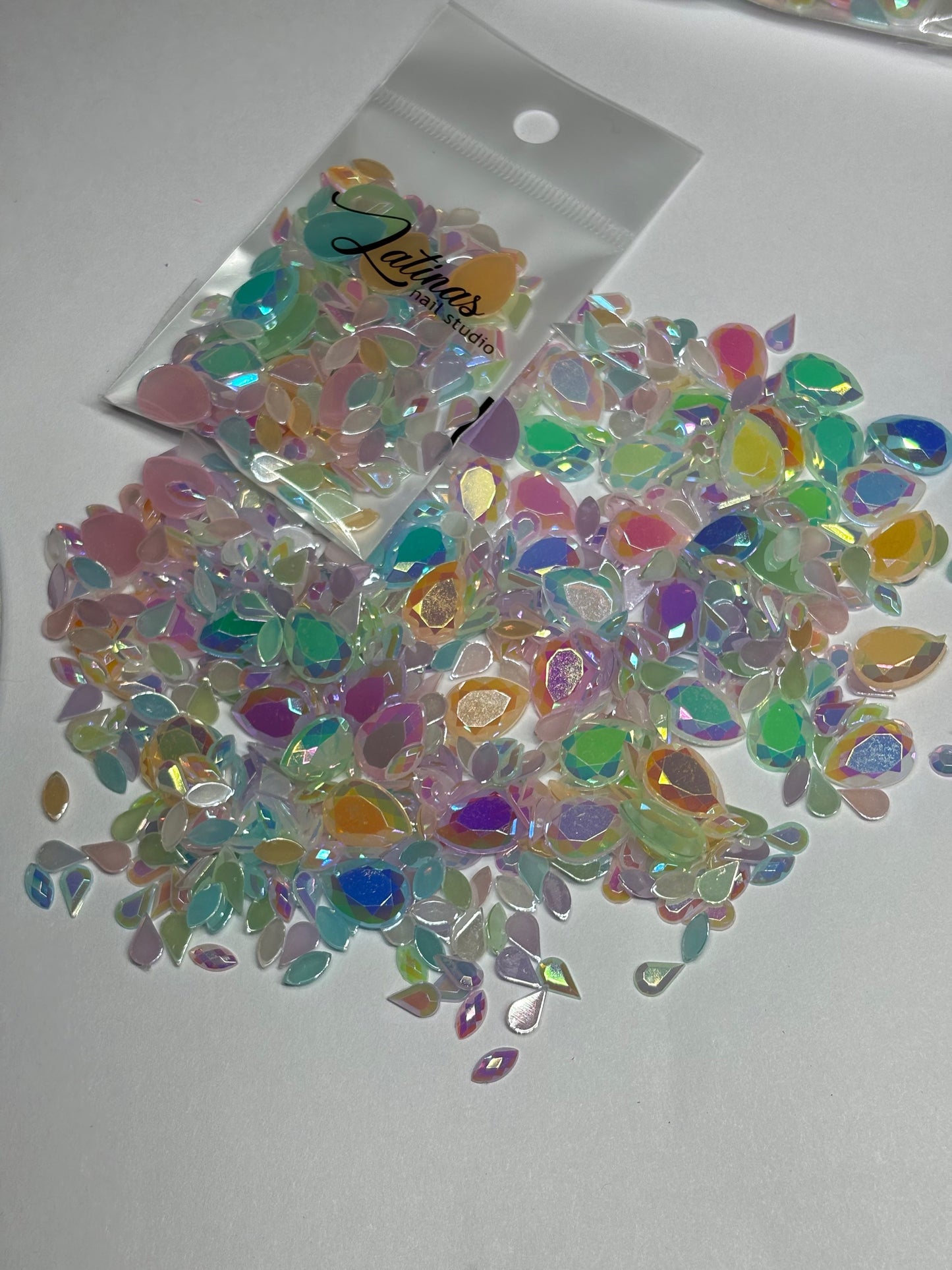 Pastel Crystals Different Shapes 200pz image 2