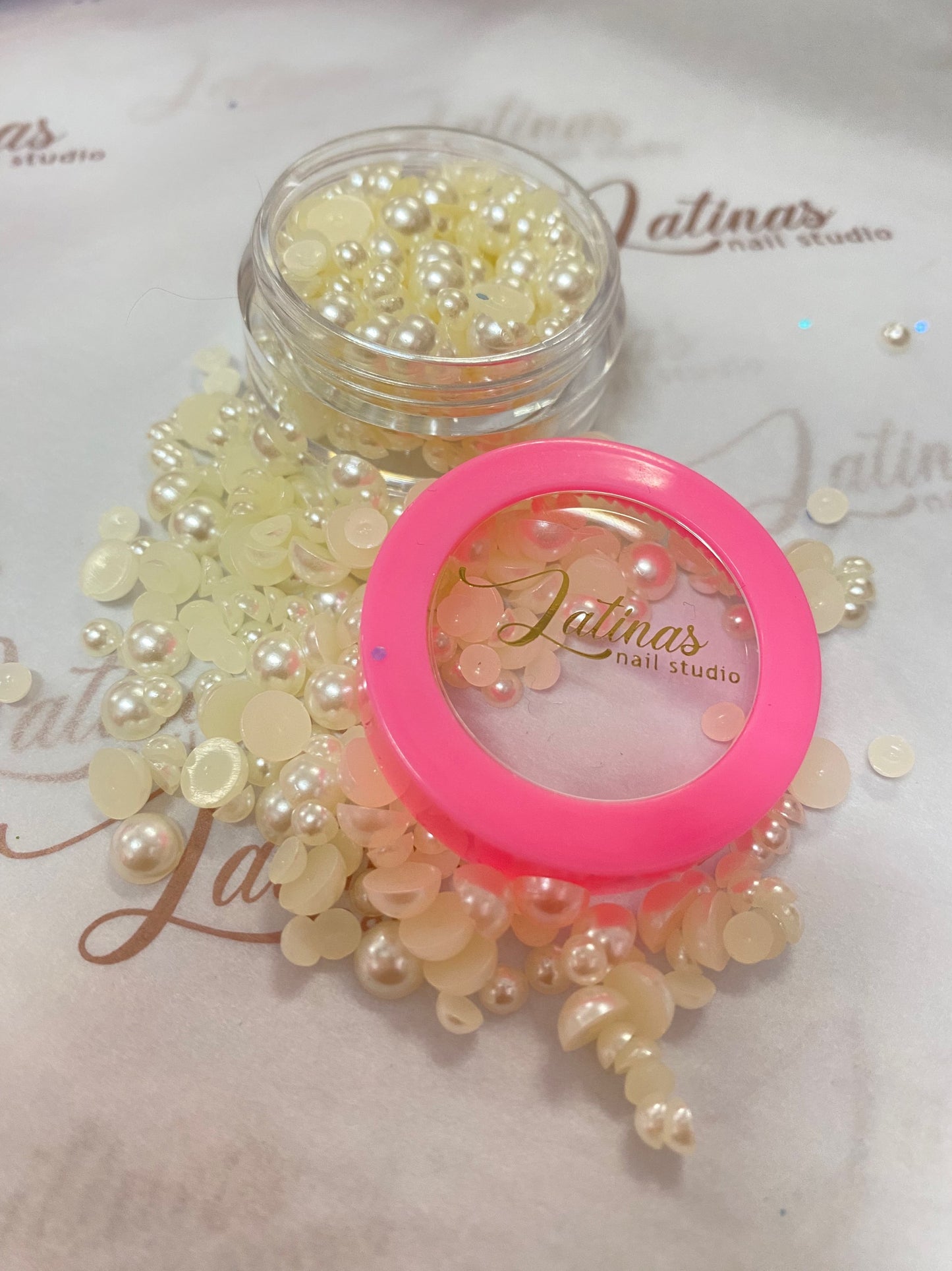 Latinas Nail Studio White Pearl Decor Mix image 0