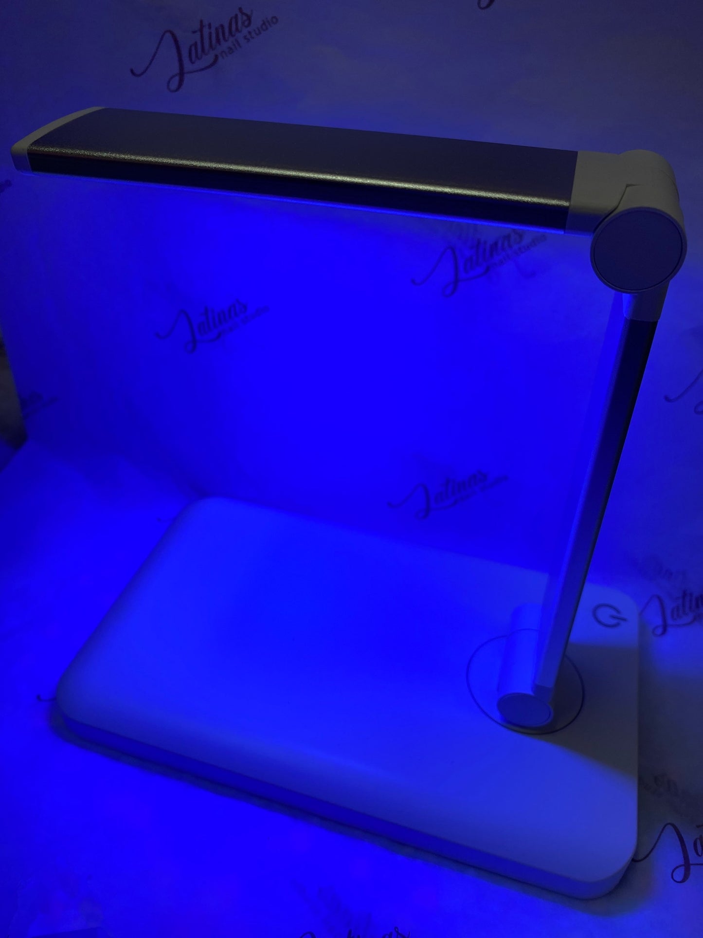 Latinas Nail Studio LED Rechargable Lamp image 1