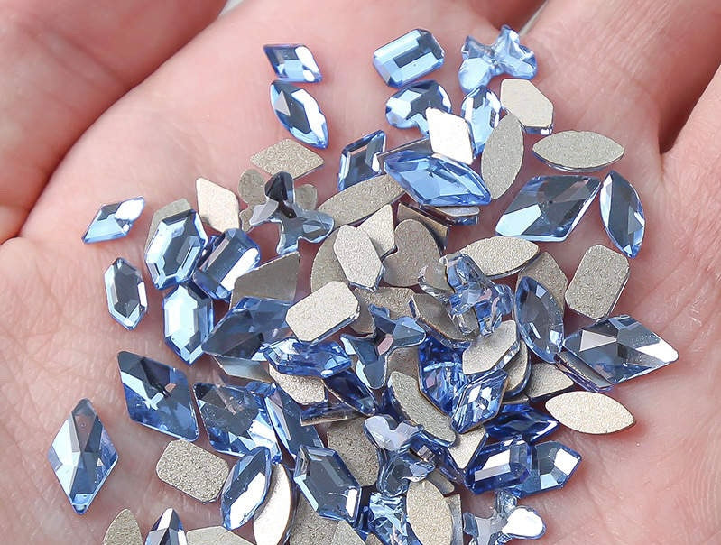 Blue Crystals Different Shapes 100pz  image 0